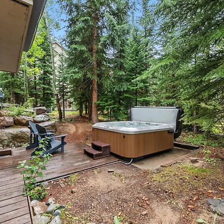 Luxurious Peak 8 Lodge 4Bdr Near Slopes With Private Hot Tub-3